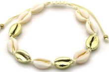 Afbeelding in Gallery-weergave laden, Enkelbandje met beige en goudkleurige schelpen