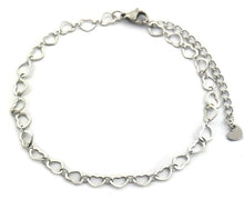 Afbeelding in Gallery-weergave laden, RVS Enkelbandje met een schakel van hartjes zilver