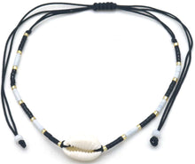 Afbeelding in Gallery-weergave laden, Fijn enkelbandje glaskralen en een schelpje (diverse kleuren beschikbaar)