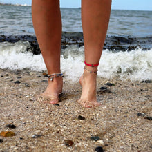 Afbeelding in Gallery-weergave laden, enkelbandje gekleurde balletjes zilveren muntjes