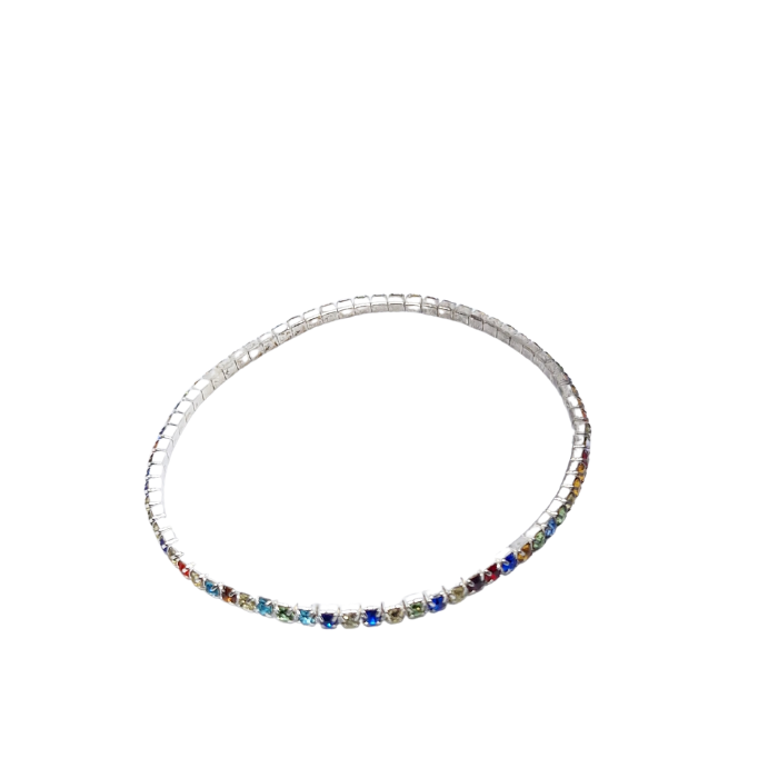 Een elastisch enkelbandje met fonkelende strass steentjes in subtiele kleurtjes